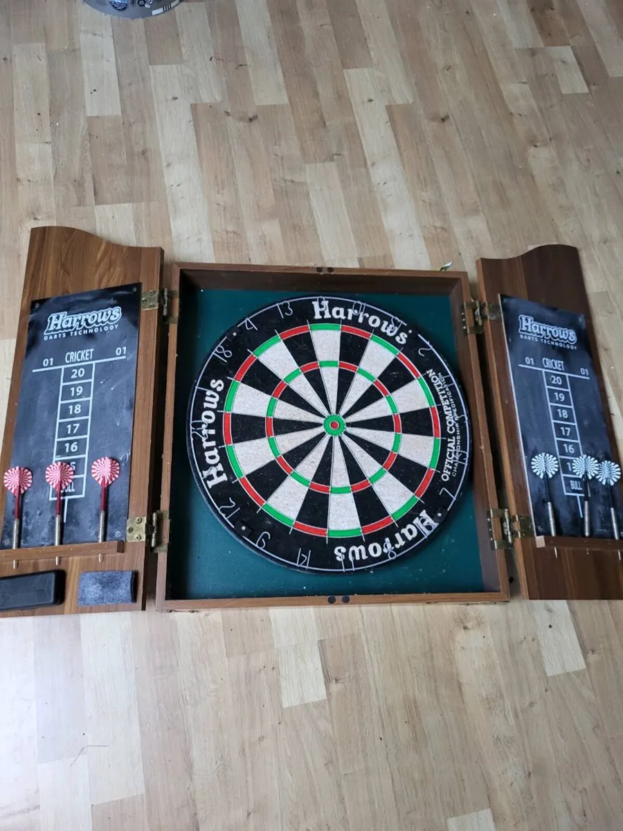 Dart board - Image 1
