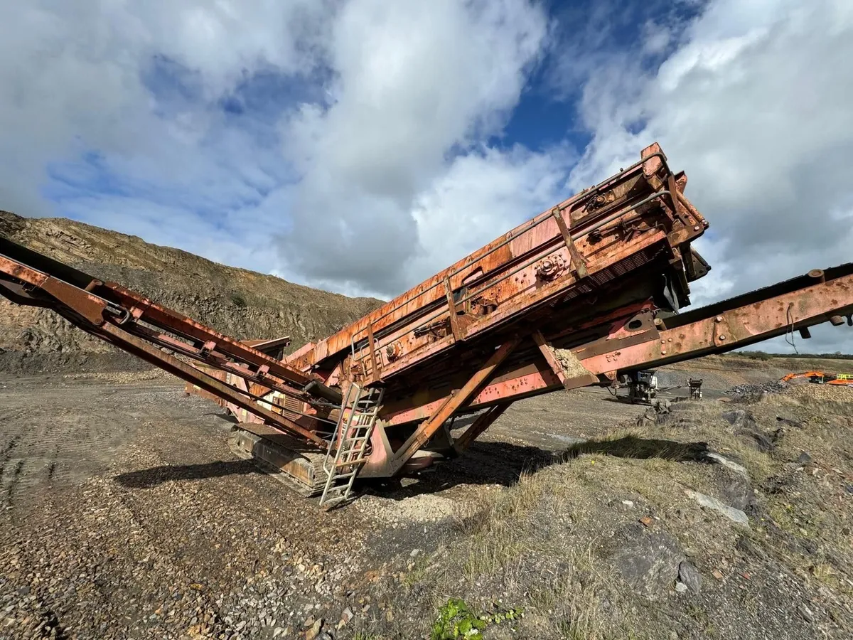 Finlay 694T  & Sandvik QA440 Screeners Available - Image 1