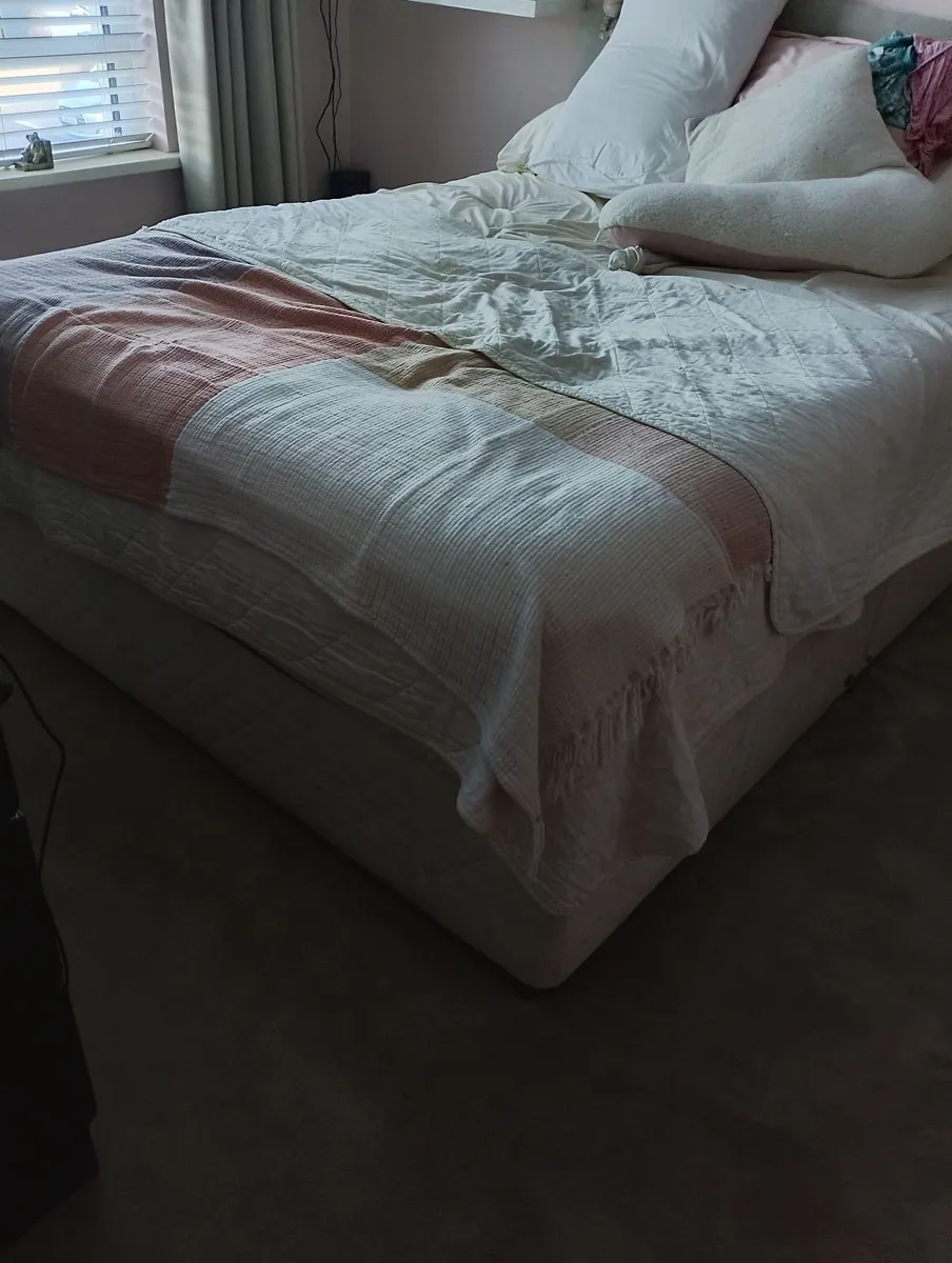 Double bed base not mattress - Image 2