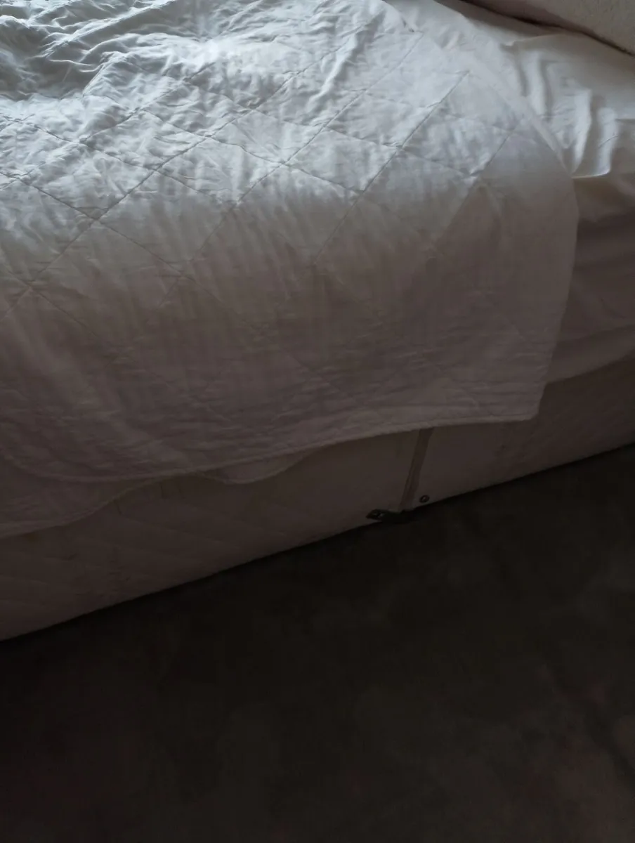 Double bed base not mattress - Image 1