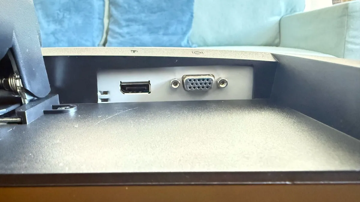 Dell E2422H 24” Full HD Monitor - Image 3