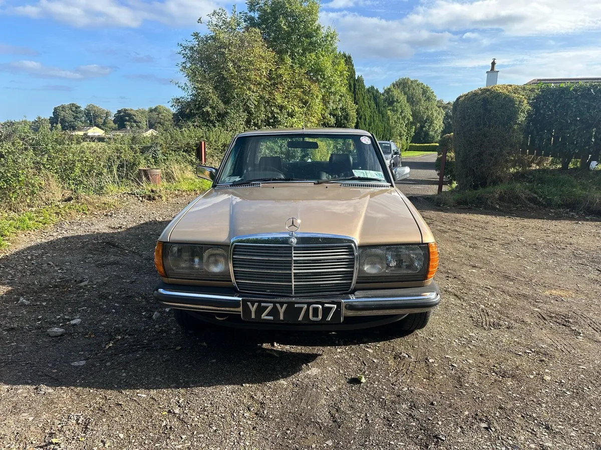 Mercedes 230e w123 auto - Image 3