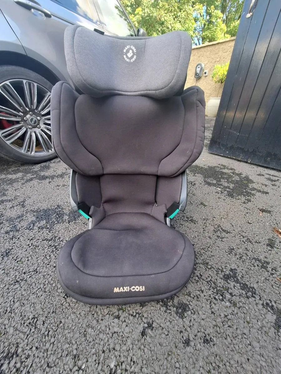 Maxi Cosi car seat 3-12 years - Image 1
