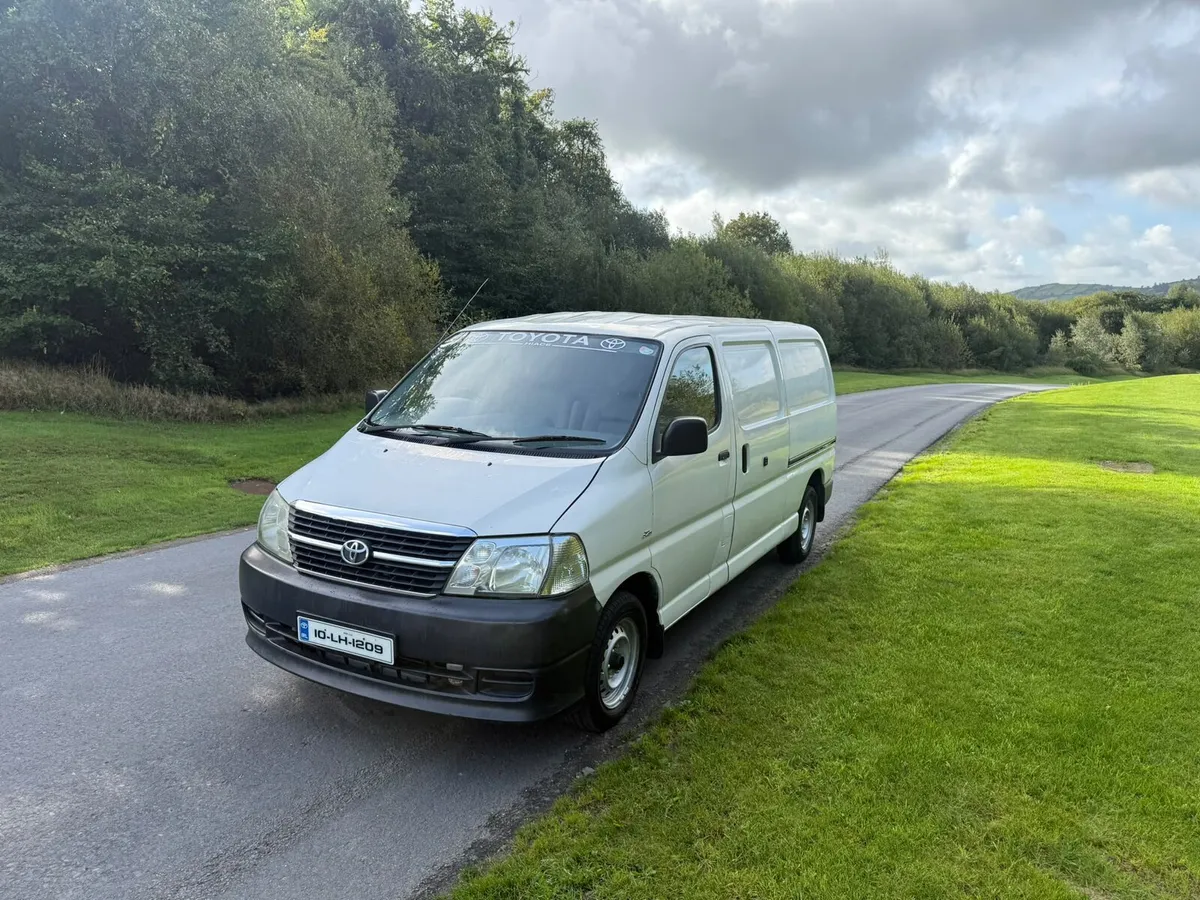 2010 hiace new cvrt - Image 2