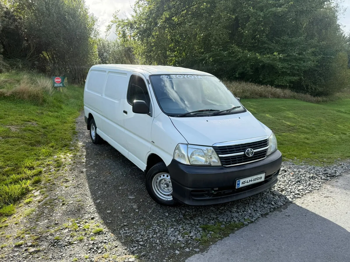 2010 hiace new cvrt - Image 1