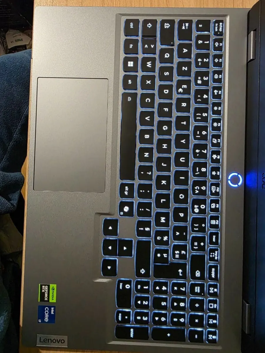 Lenovo LOQ 15IRX10 | i7-13650HX | RTX 5070 | 32GB - Image 3