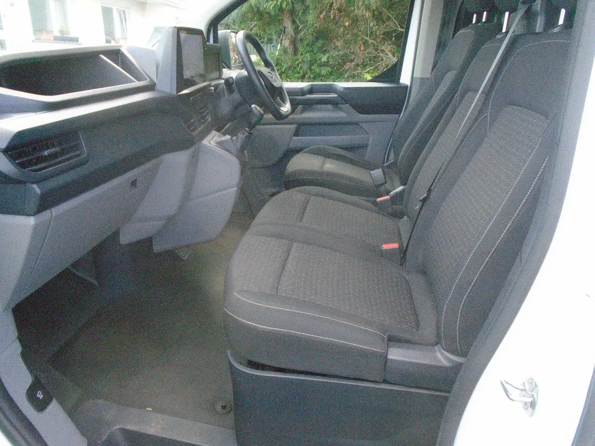 2024 Ford Transit Custom SWB FR 110HP - Image 4