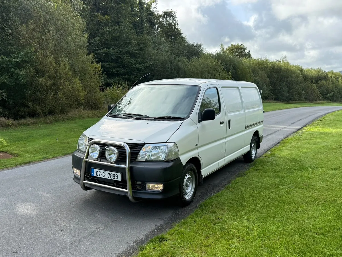 2007 hiace new cvrt - Image 3