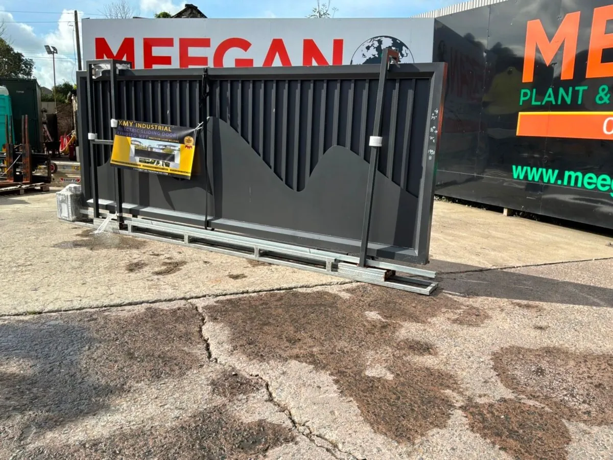 Sliding gate. - Image 4