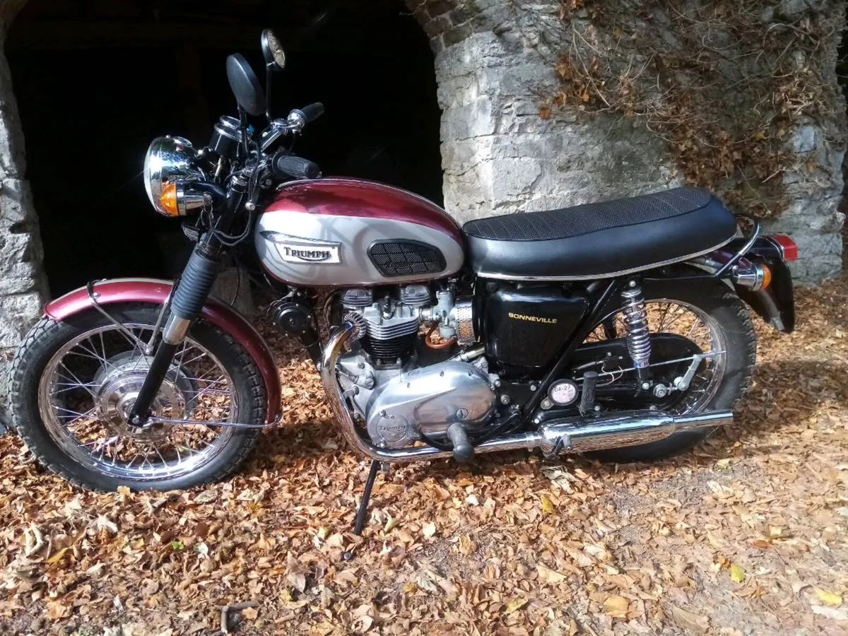Triumph bonneville 1970 - Image 1