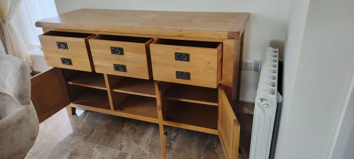 Oak sideboard - Image 1