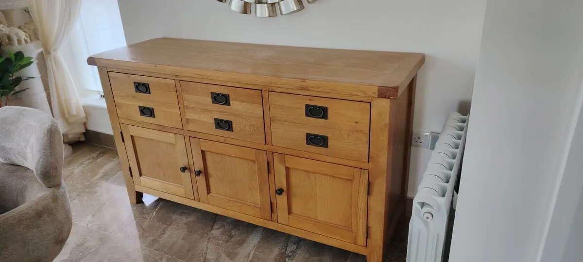 Oak sideboard - Image 2