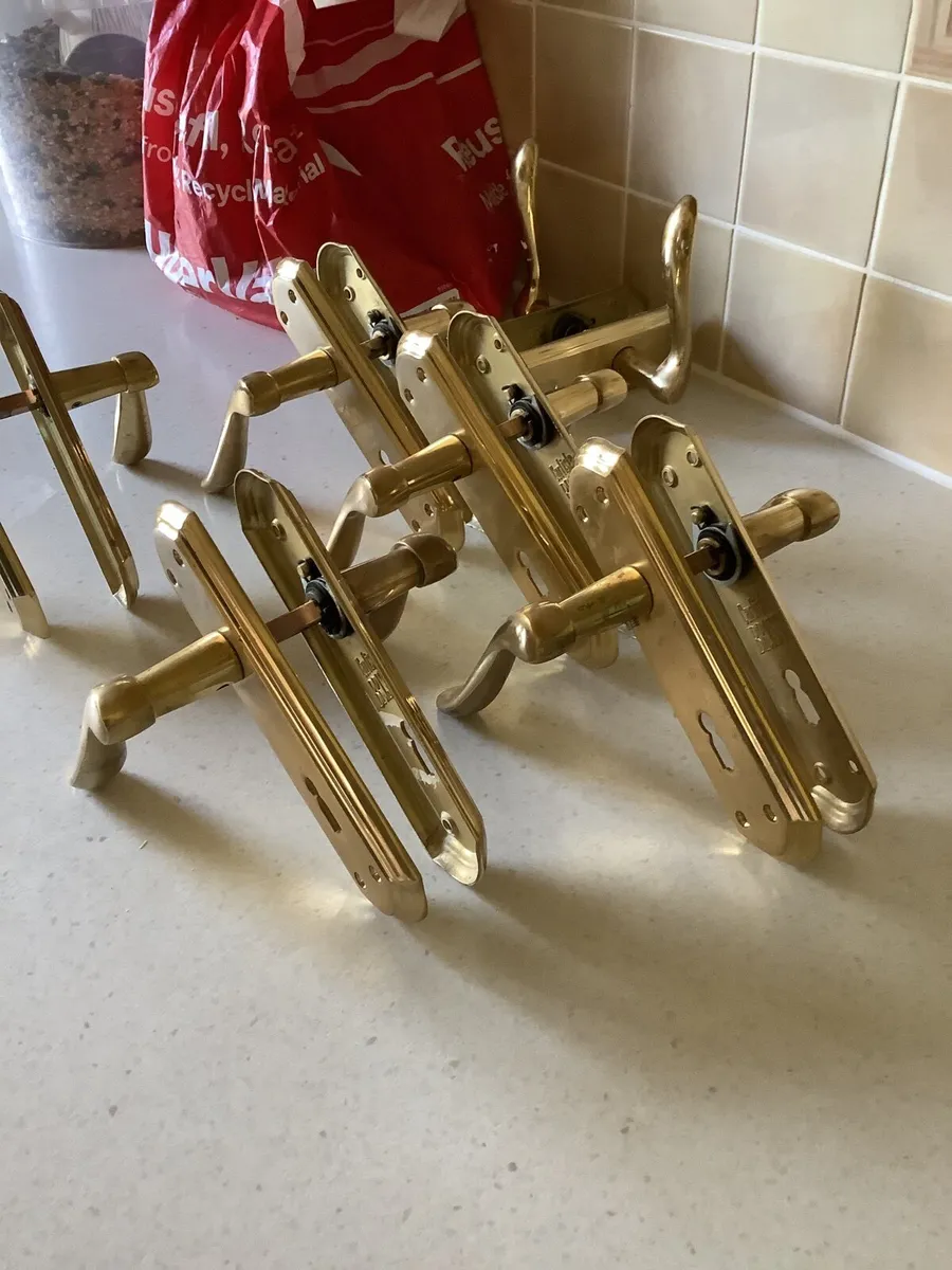11 pairs of Door Handles Polished Brass - Image 1