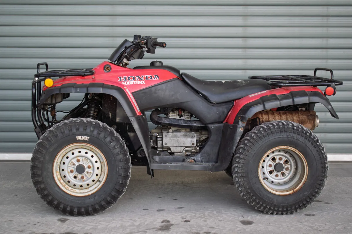 2004 Honda 350FE Quad - Image 2