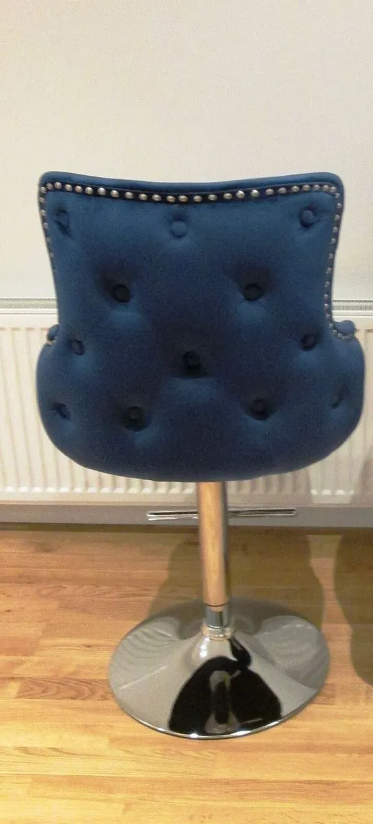 Bar Stools Navy Velvet - Image 4