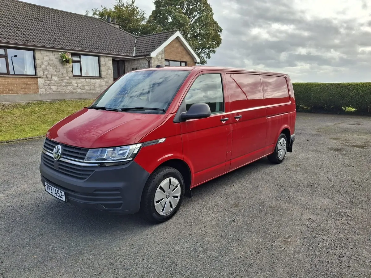 Volkswagen Transporter 2021 - Image 4