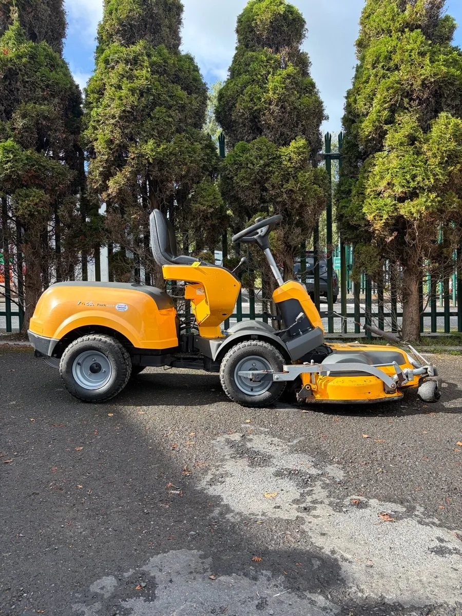 Stiga Front Deck Mower - Image 1