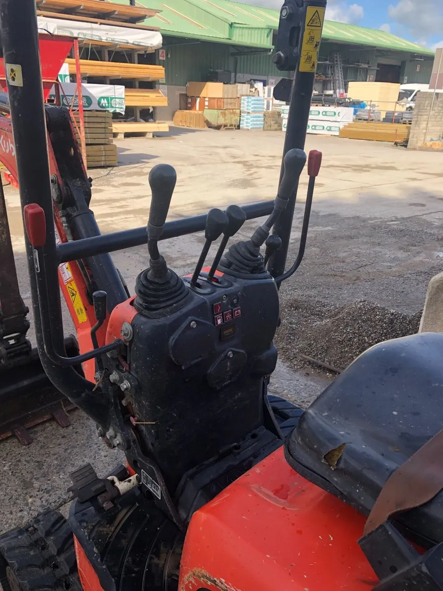 Kubota Micro Digger - Image 4