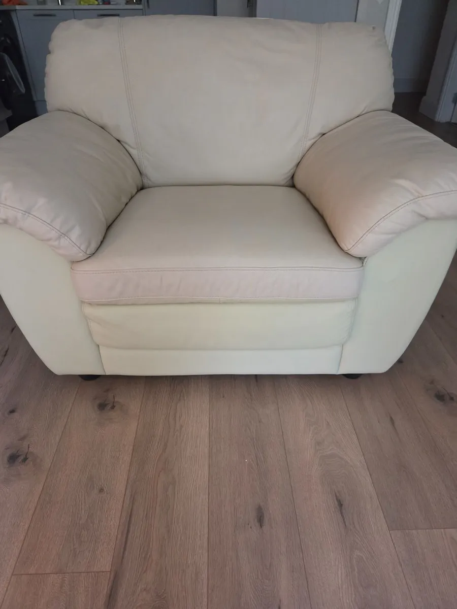 Three Piece Suite-Cream Suite - Image 2