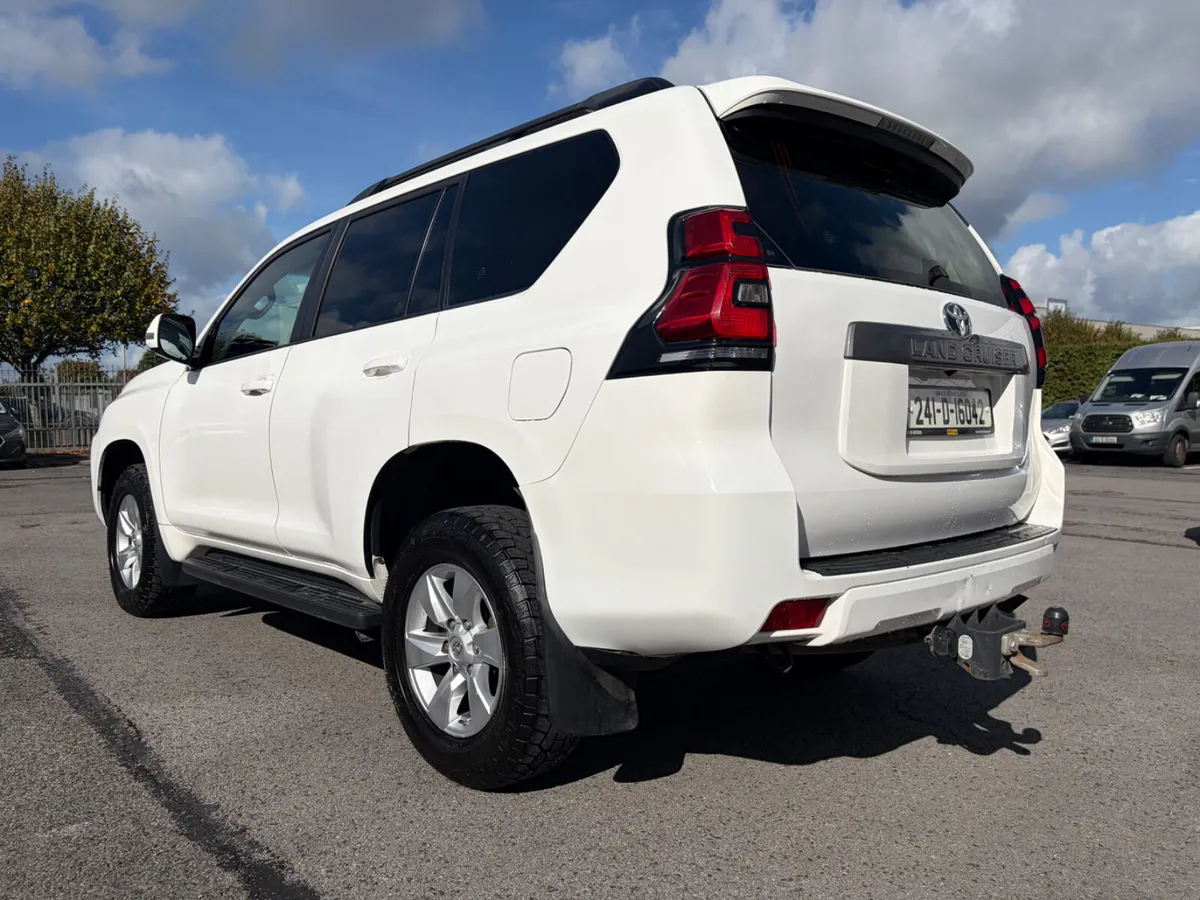 2024 LANDCRUISER LWB GX AUTO €38,950 + VAT - Image 4