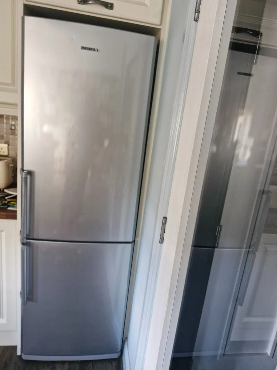 Fridge freezer and dishwasher - Image 1