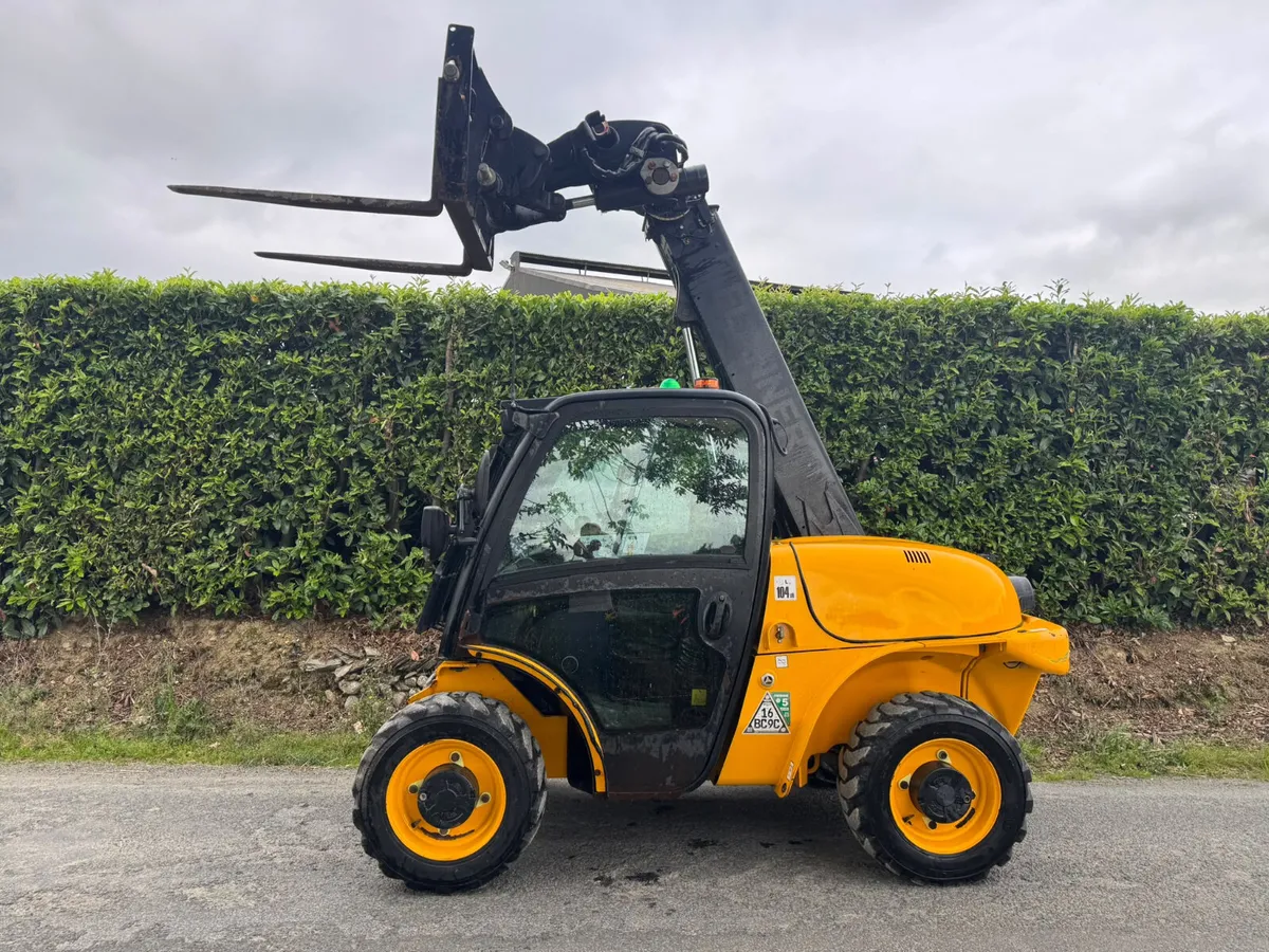 '21 JCB 520-40 Telehandler (520 - 40) Loadall - Image 2