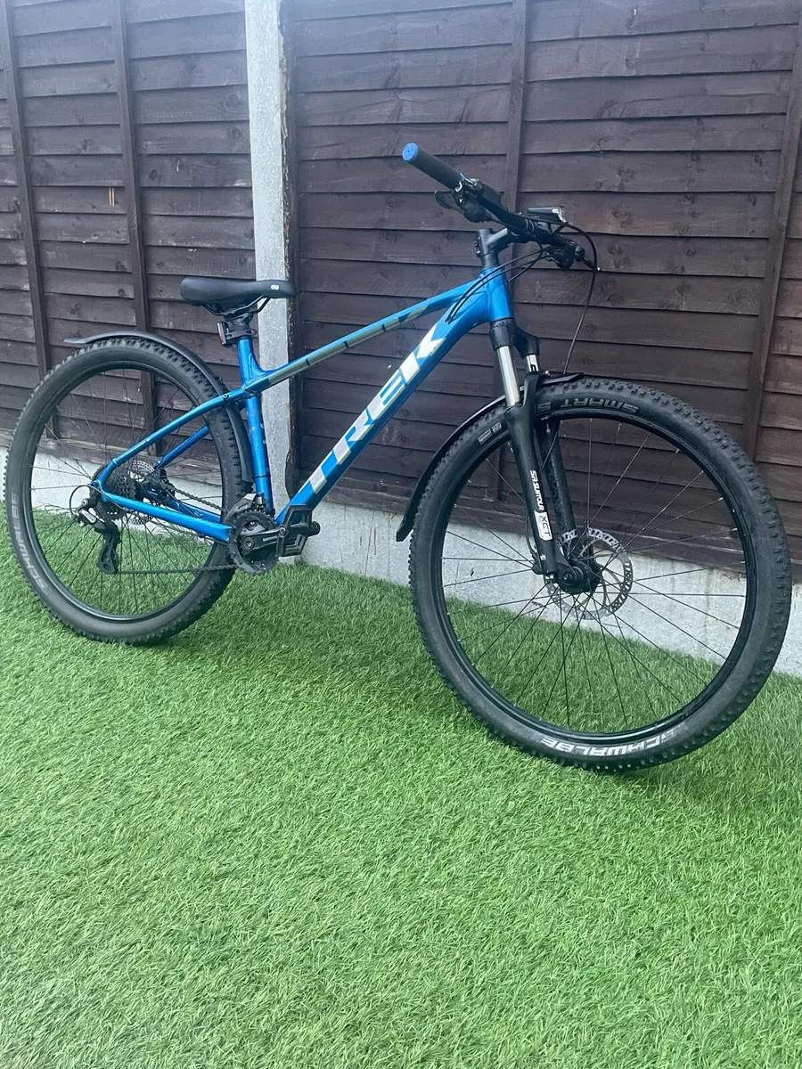Fully Serviced Trek Marlin 6 29 Inch Mountain Bike - Image 2