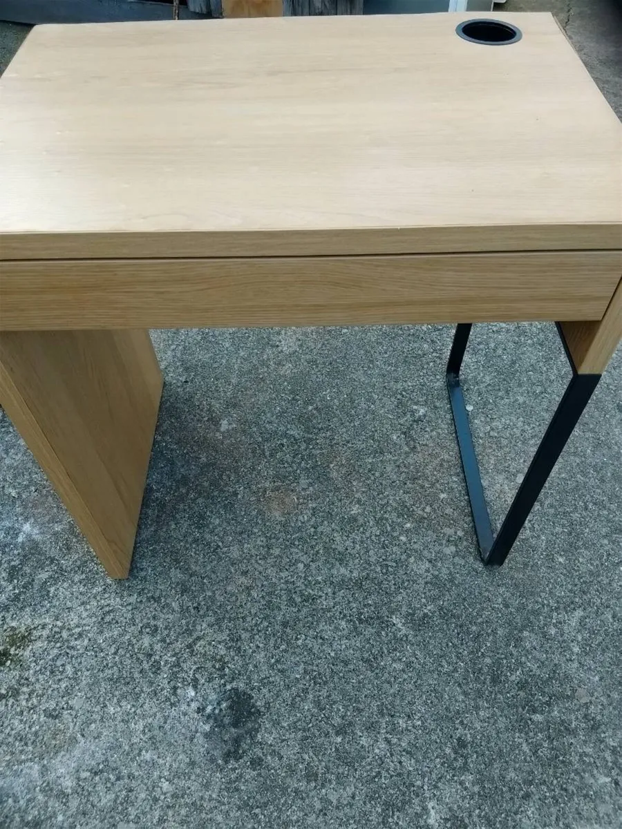 Desk - Image 1