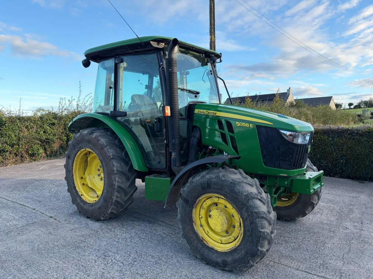 2023 John Deere 5058E **Online Auction** - Image 1