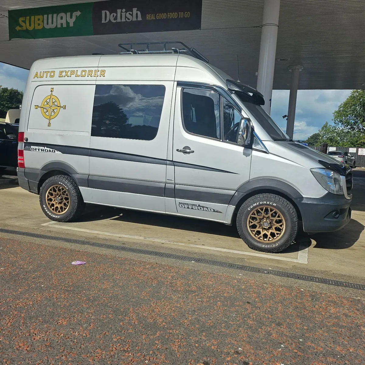 SPRINTER CAMPER SWAMPER SOLAR OFF GRID - Image 1