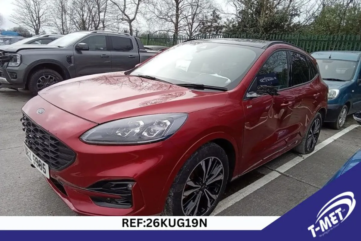 2023 FORD KUGA BREAKING FOR PARTS - Image 1