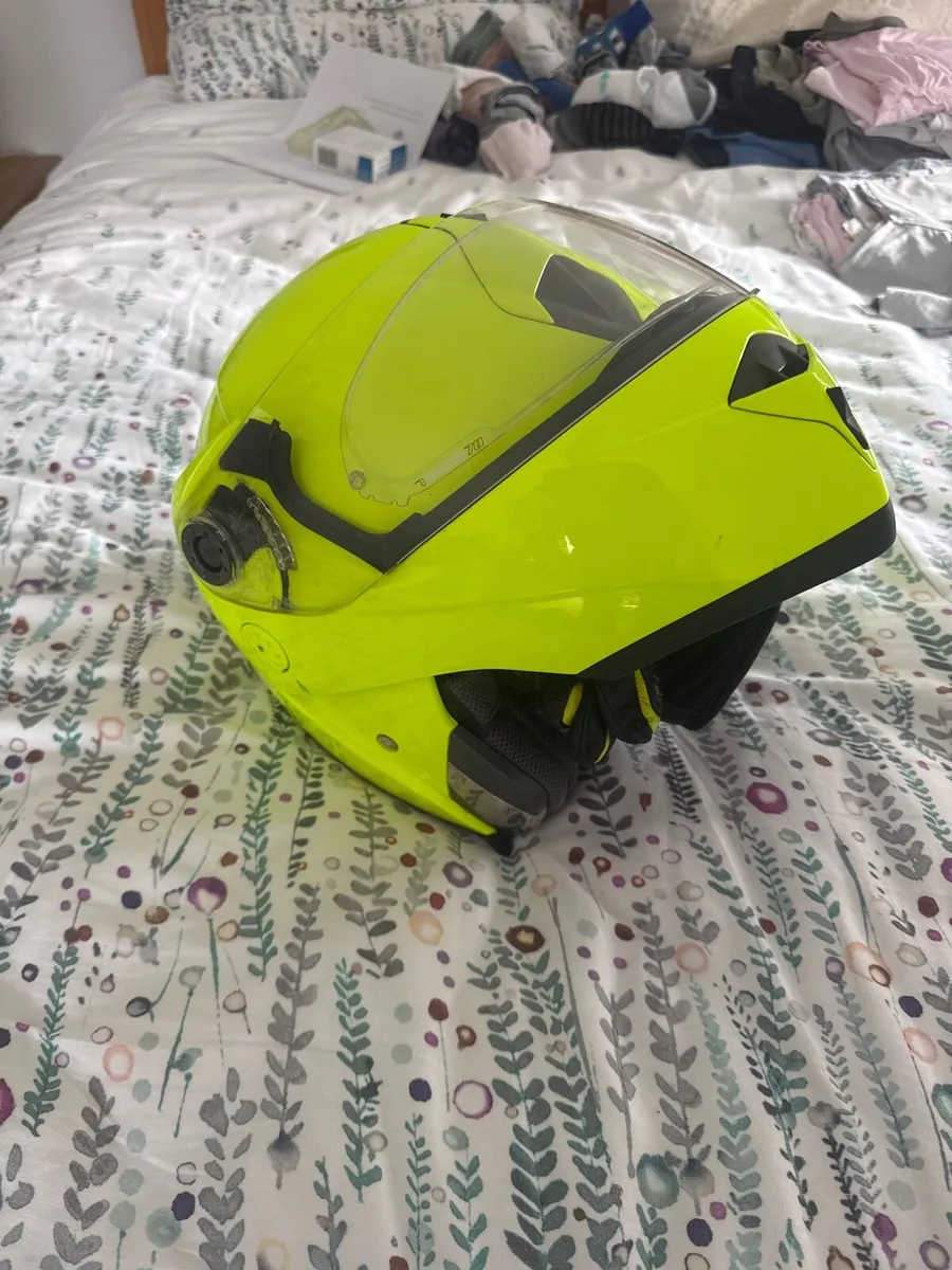 Motorcycle helmet, gloves, jacket, waterproofs - Image 2