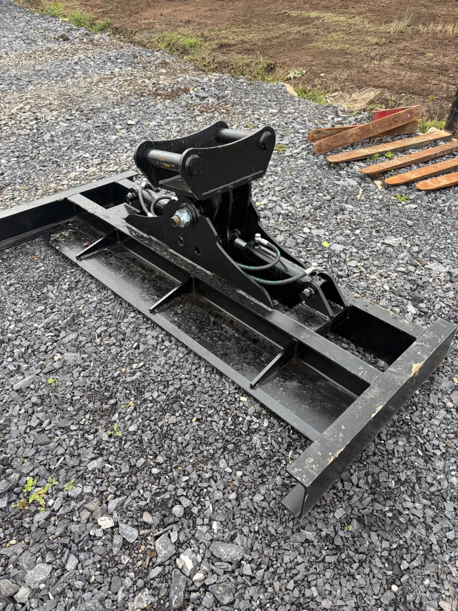 Unused Mc Cleary 7ft grading tilting beam 65mm pin - Image 1