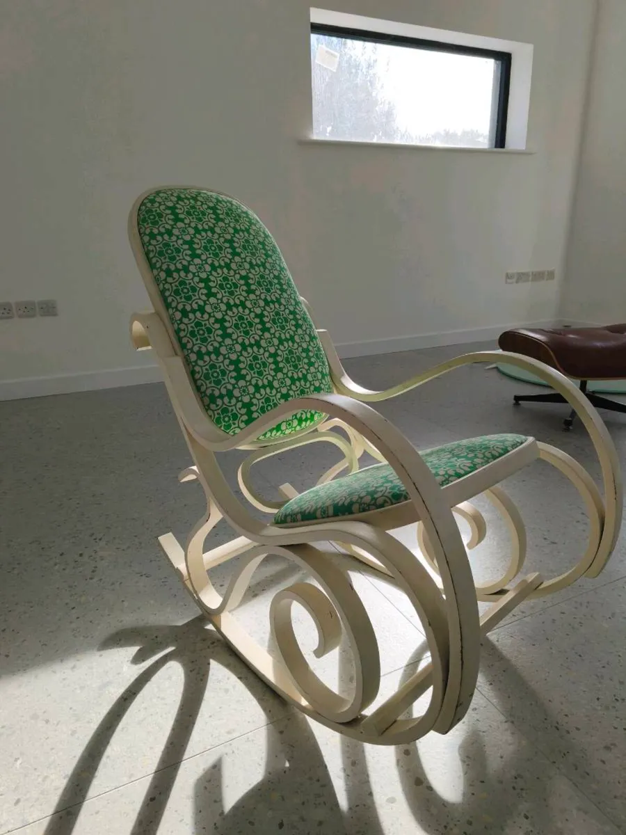Bentwood rocking chair - Image 4