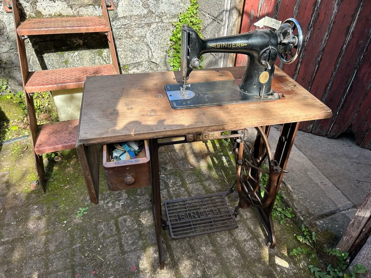 Antique Singer Sewing Machine & Table - Image 2