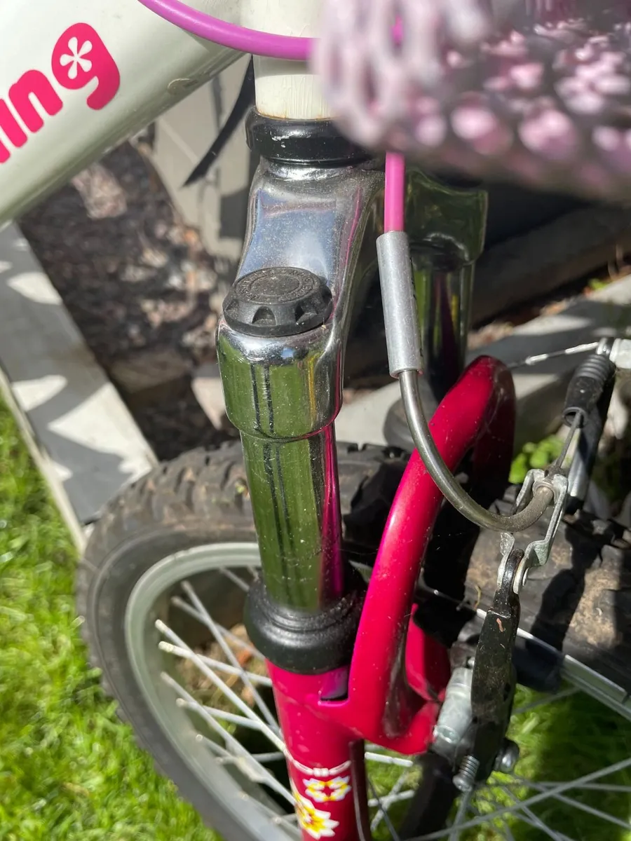 Girls Bike - Image 4