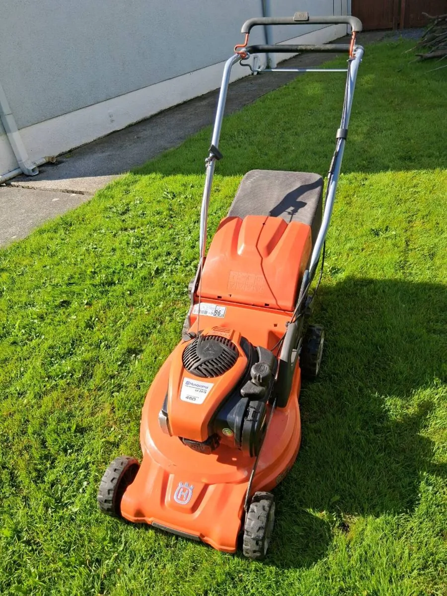 Husqvarna self drive mower - Image 2