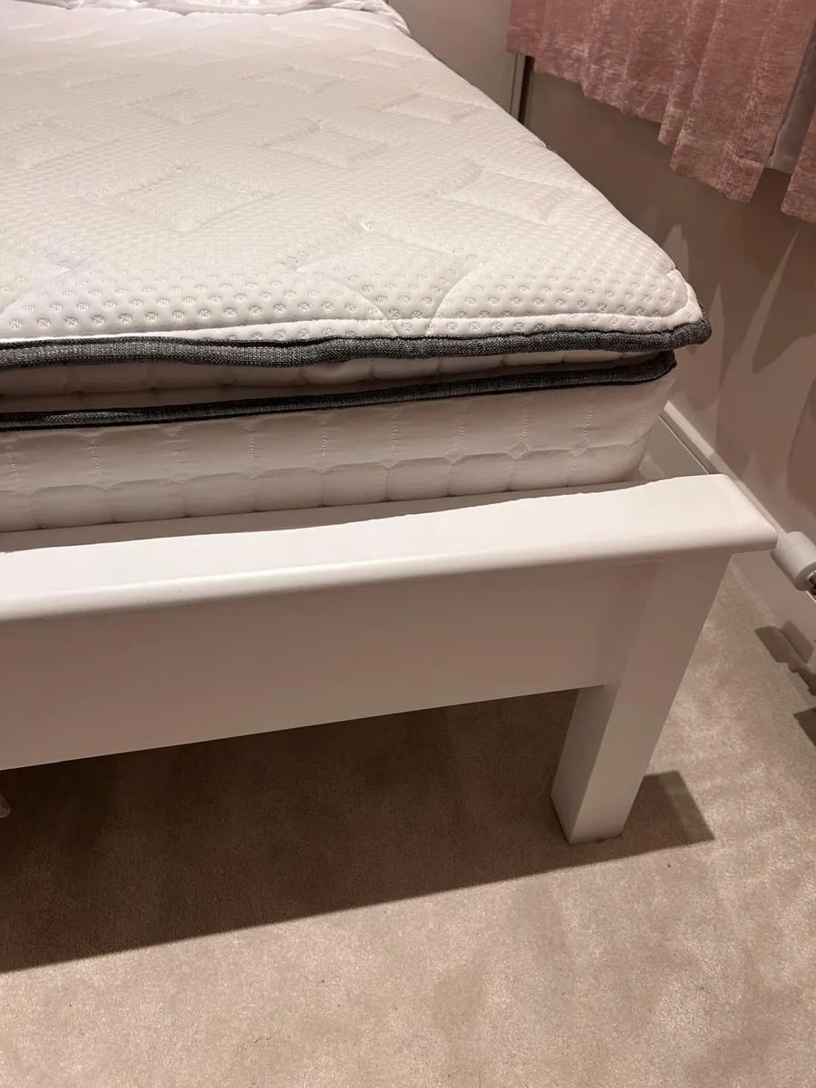 Bed - Image 3