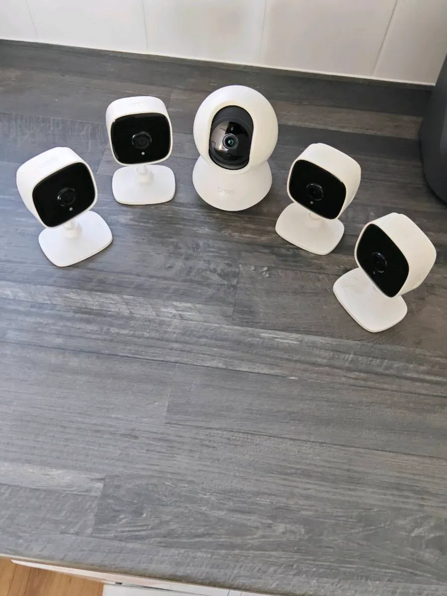 Tapo security cameras - Image 1