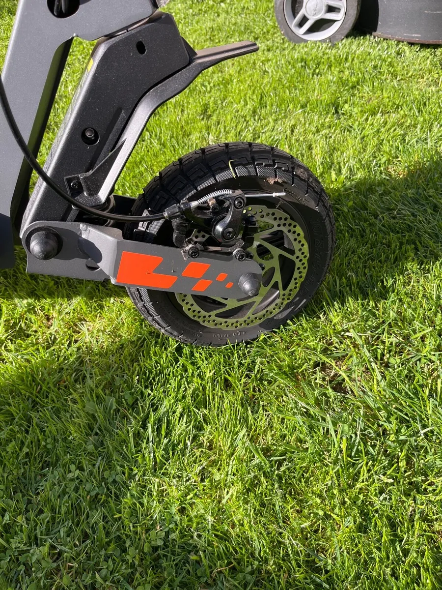Milton  G2 scooter - Image 4