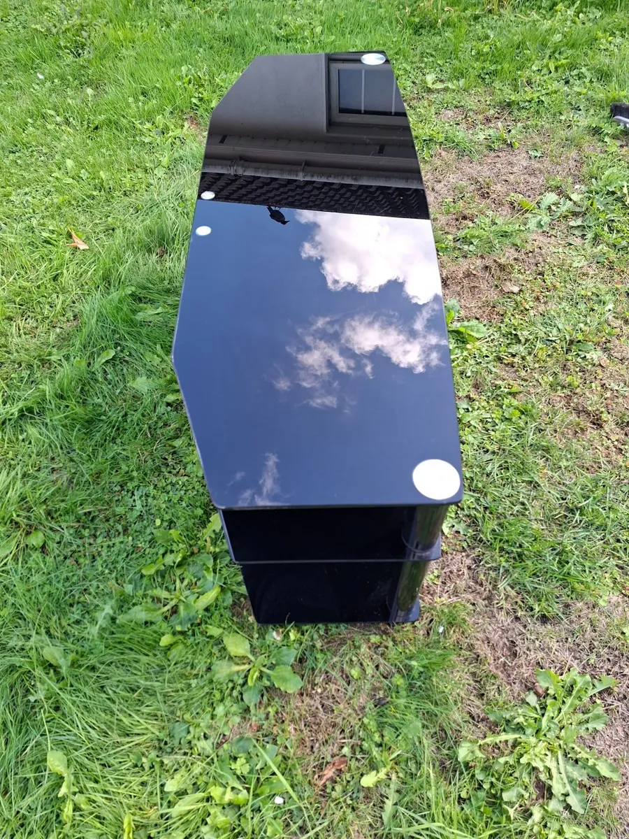 TV Stand. - Image 4