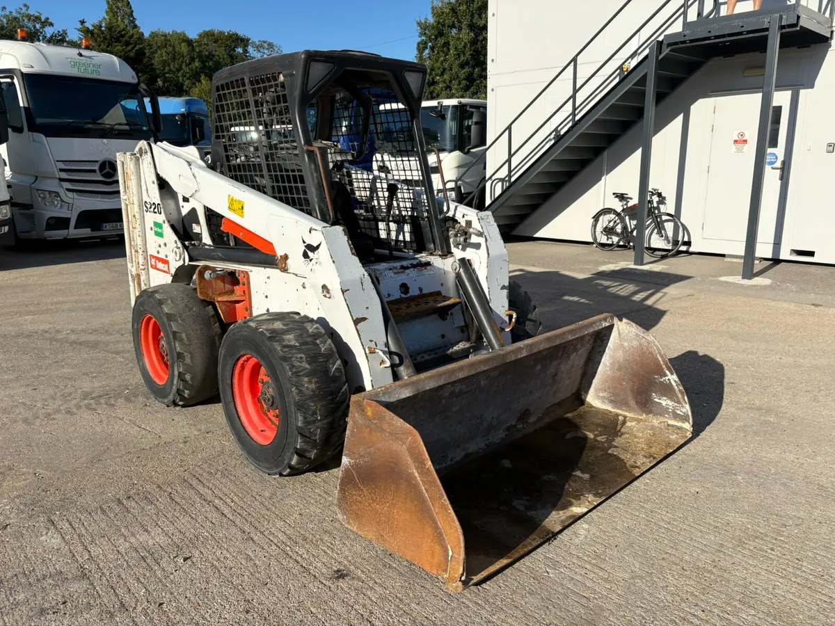2009 BOBCAT S220 SKIDSTEER LOADER - Image 3
