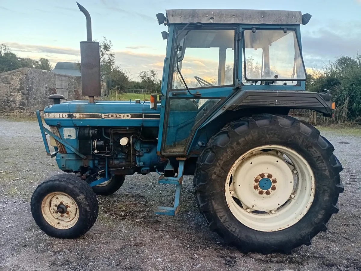 1987 Ford  5610 - Image 2