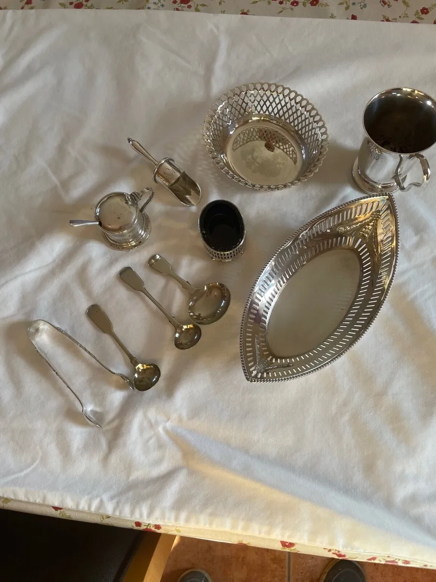 Silver EPNS 11 piece - Image 1