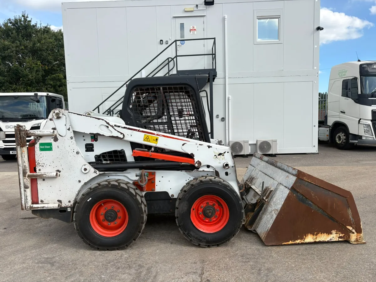 2010 BOBCAT S630 SKIDSTEER LOADER - Image 1