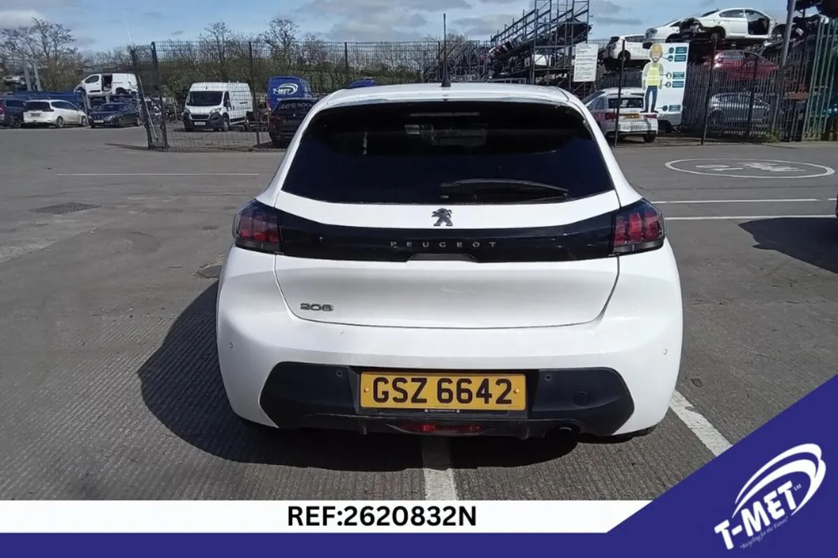2023 PEUGEOT 208 BREAKING FOR PARTS - Image 2