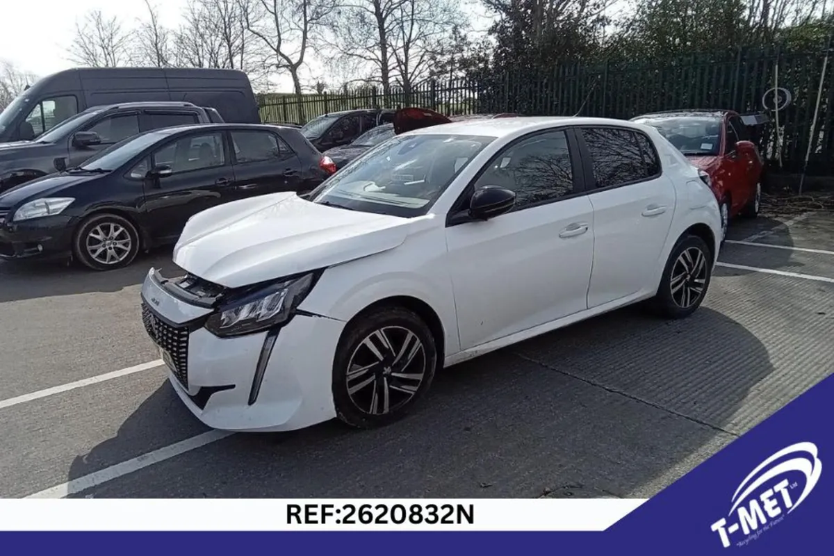2023 PEUGEOT 208 BREAKING FOR PARTS - Image 4