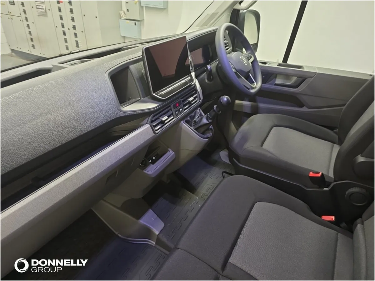 Volkswagen Crafter 2.0 TDI 140PS Commerce Business - Image 2