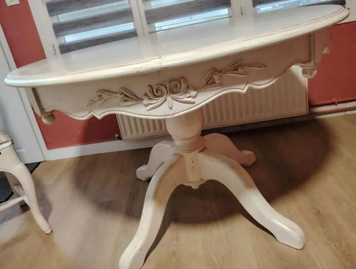 Country Corner French round table - Image 3