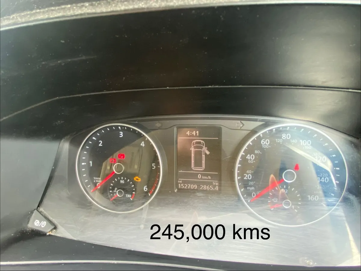 Volkswagen Transporter 2016 - Image 2